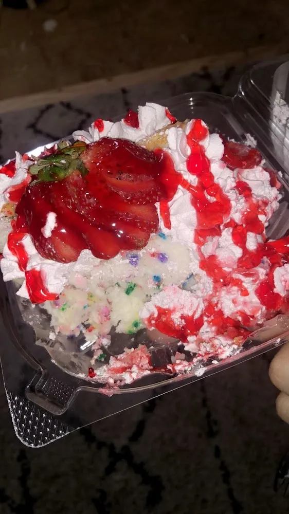 Strawberry Angel Food Cake